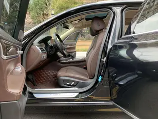 BMW 7 Series 2021 730Li Luxury Set interior photo 16 BMW 7 Series 2021 730Li Luxury Set interior photo 16
