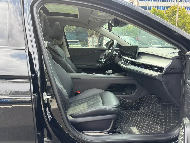 Chery Arrizo 8 2024 High-energy version 2.0T DCT Strength interior photo 11 Chery Arrizo 8 2024 High-energy version 2.0T DCT Strength interior photo 11