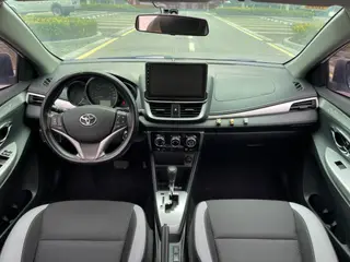 Toyota Yaris L 2021 1.5L CVT Version leader intérieur photo 12 Toyota Yaris L 2021 1.5L CVT Version leader intérieur photo 12
