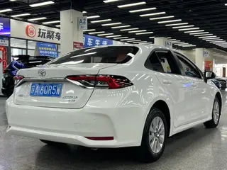 Toyota Corolla 2019 1.2T S-CVT GL Предварительная версия интерьер фото 10