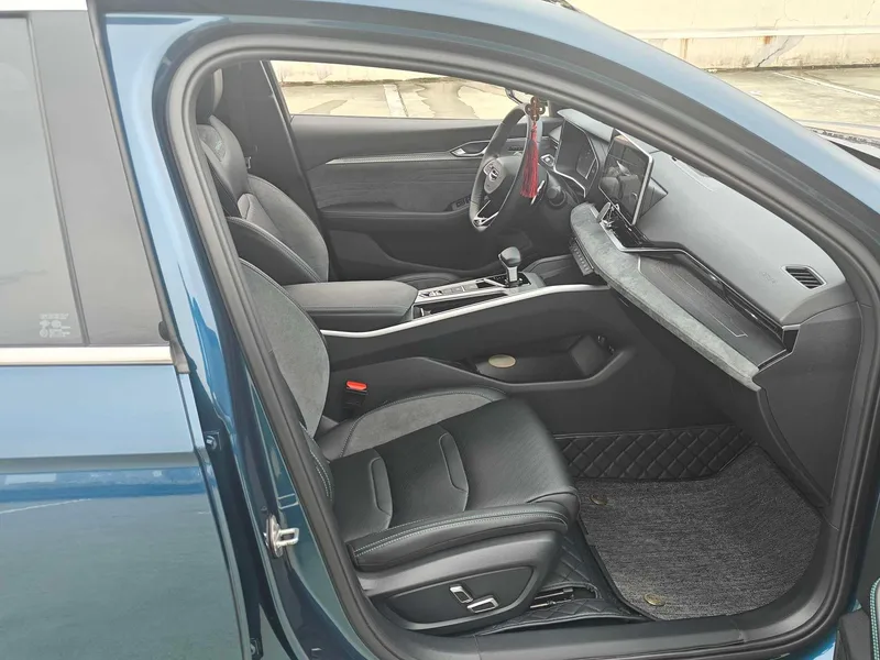 Geely Preface 2023 2.0T Only this turquoise version exterior photo 6 Geely Preface 2023 2.0T Only this turquoise version exterior photo 6