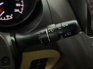 Toyota Prado 2016 2.7L Versión de lujo automática interior foto 14 Toyota Prado 2016 2.7L Versión de lujo automática interior foto 14