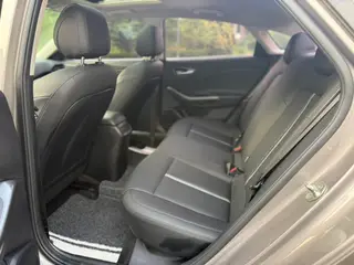 Hyundai Lafesta 2019 280TGDi Versión deportiva País VI interior foto 9 Hyundai Lafesta 2019 280TGDi Versión deportiva País VI interior foto 9