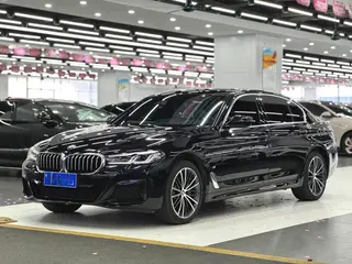 BMW 5 Series 2023 530Li Лидирующий Роскошный набор