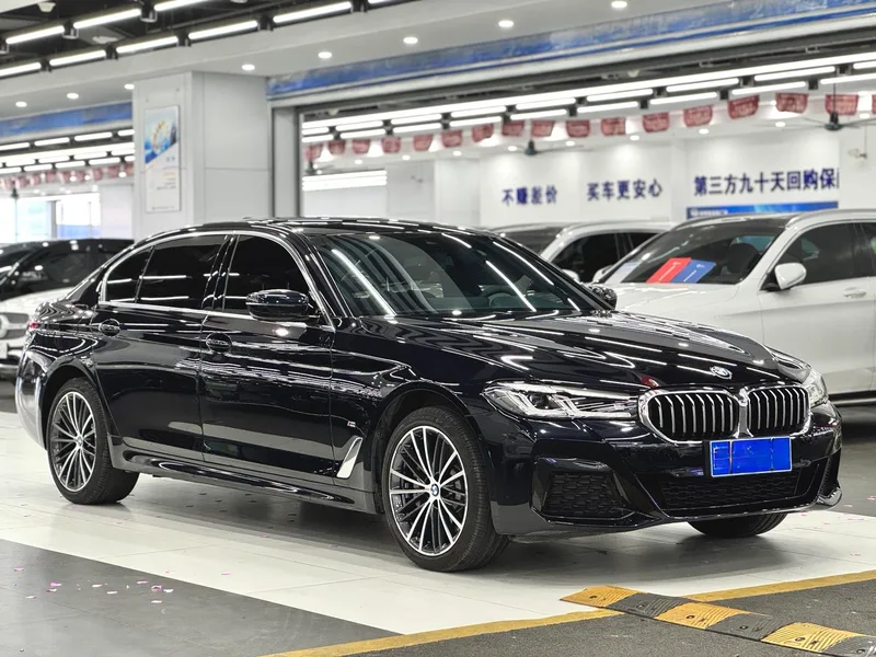 BMW 5 Series 2023 530Li Leading Type Luxury Set exterior photo 3 BMW 5 Series 2023 530Li Leading Type Luxury Set exterior photo 3