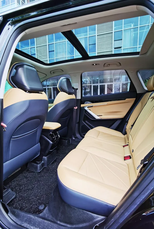 Geely Boyue L 2023 1.5TD DCT Finition premium intérieur photo 10 Geely Boyue L 2023 1.5TD DCT Finition premium intérieur photo 10