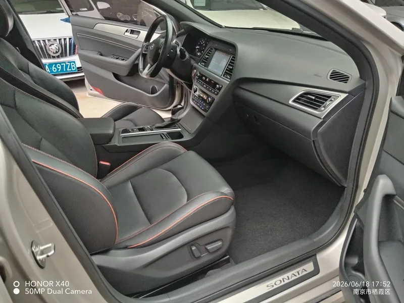 Hyundai Sonata 2015 1.6T GLX Leading Type interior photo 10 Hyundai Sonata 2015 1.6T GLX Leading Type interior photo 10