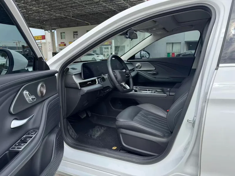 Chery Arrizo 8 2022 1.6TGDI DCT Шан экстерьер фото 8 Chery Arrizo 8 2022 1.6TGDI DCT Шан экстерьер фото 8