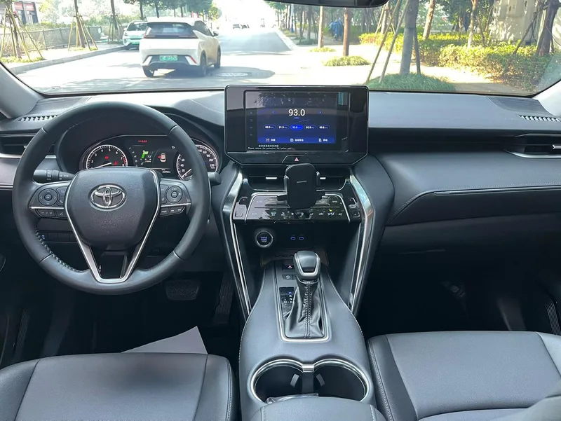 Toyota Venza 2022 2.0L CVT Two-wheel drive luxury edition interior photo 8 Toyota Venza 2022 2.0L CVT Two-wheel drive luxury edition interior photo 8