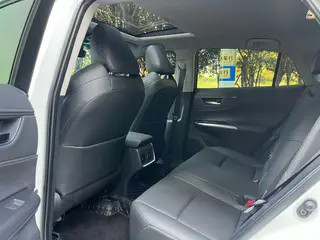 Toyota Venza 2022 2.0L CVT Two-wheel drive luxury edition interior photo 9 Toyota Venza 2022 2.0L CVT Two-wheel drive luxury edition interior photo 9
