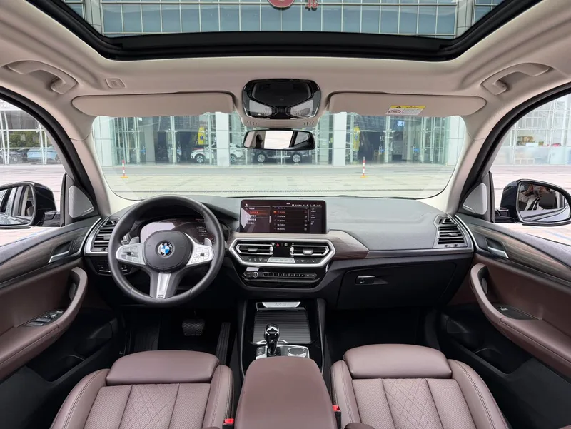 BMW X3 2022 Second change xDrive30i Leading Type M Obsidian Night Suit exterior photo 10 BMW X3 2022 Second change xDrive30i Leading Type M Obsidian Night Suit exterior photo 10