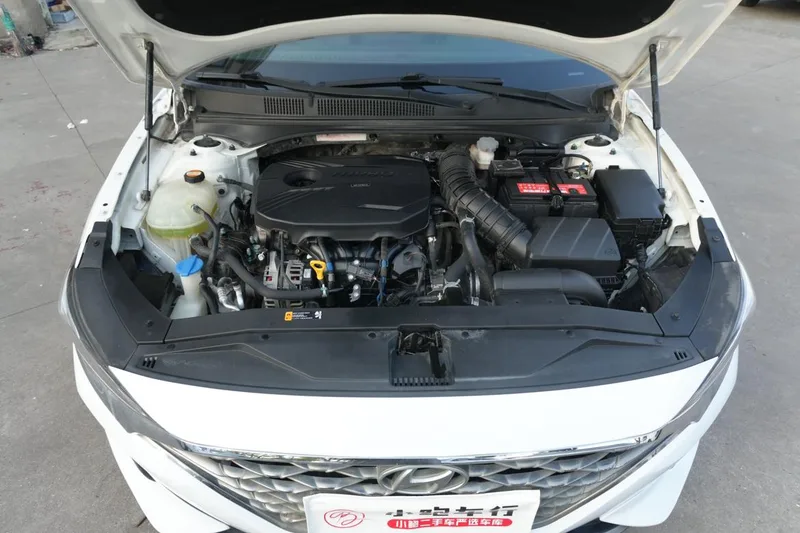 Hyundai Lafesta 2019 280TGDi Version sportive Pays V intérieur photo 11 Hyundai Lafesta 2019 280TGDi Version sportive Pays V intérieur photo 11