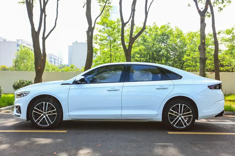 Geely Preface 2023 2.0T Premium Trim exterior photo 4 Geely Preface 2023 2.0T Premium Trim exterior photo 4