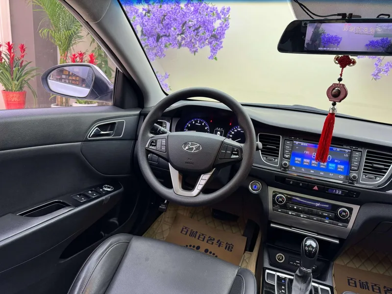 Hyundai Mistra 2014 1.8L automatic intelligent type GLS interior photo 14