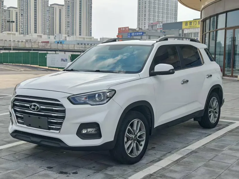 Hyundai ix35 2019 2.0L Automatique à deux roues motrices Version de plaisir État VI extérieur photo 1 Hyundai ix35 2019 2.0L Automatique à deux roues motrices Version de plaisir État VI extérieur photo 1