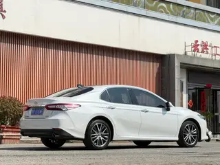 Toyota Camry 2021 2.0G Luxury Edition exterior photo 6