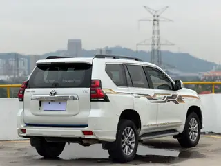 Toyota Prado 2019 3.5L Автоматический TX-L Премиум-версия экстерьер фото 4 Toyota Prado 2019 3.5L Автоматический TX-L Премиум-версия экстерьер фото 4