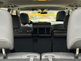 Toyota Prado 2019 3.5L Автоматический TX-L Премиум-версия интерьер фото 20 Toyota Prado 2019 3.5L Автоматический TX-L Премиум-версия интерьер фото 20