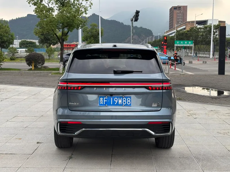 Geely Monjaro 2026 2.0TD Version automatique à quatre roues motrices de Gaogong Dongfang Yao Wangyue extérieur photo 5 Geely Monjaro 2026 2.0TD Version automatique à quatre roues motrices de Gaogong Dongfang Yao Wangyue extérieur photo 5