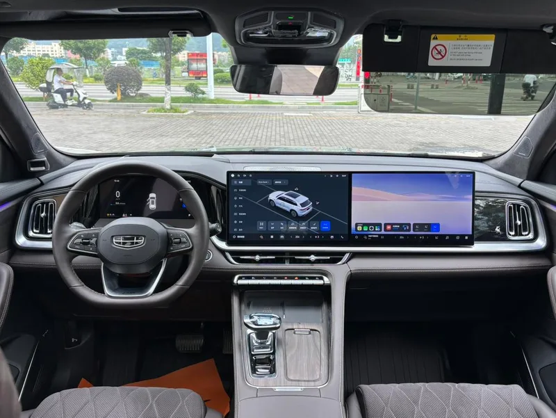 Geely Monjaro 2026 2.0TD Version automatique à quatre roues motrices de Gaogong Dongfang Yao Wangyue intérieur photo 14 Geely Monjaro 2026 2.0TD Version automatique à quatre roues motrices de Gaogong Dongfang Yao Wangyue intérieur photo 14
