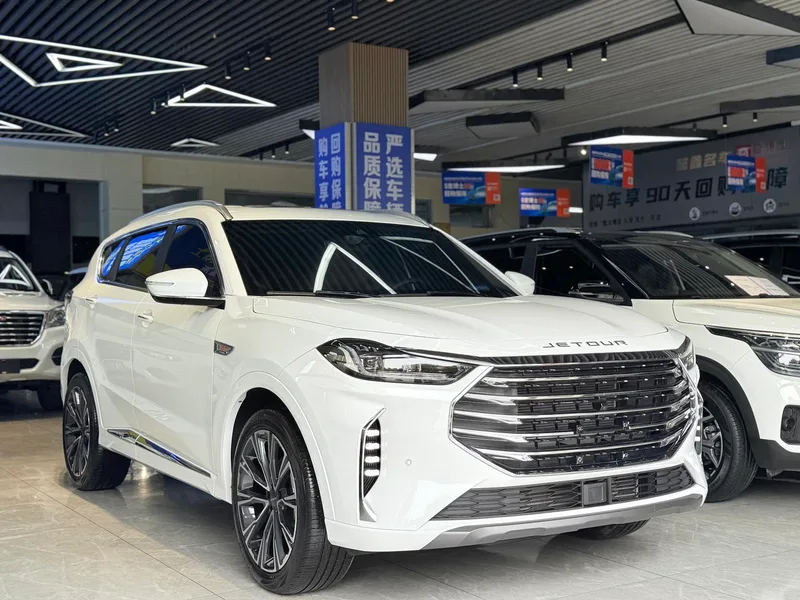 Jetour X70 PLUS 2023 1.6T DCT Fuerte PLUS 5 Asiento exterior foto 3 Jetour X70 PLUS 2023 1.6T DCT Fuerte PLUS 5 Asiento exterior foto 3