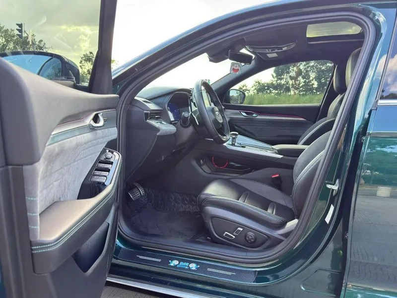 Geely Preface 2023 2.0T Seule cette version verte extérieur photo 7 Geely Preface 2023 2.0T Seule cette version verte extérieur photo 7