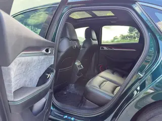 Geely Preface 2023 2.0T Seule cette version verte extérieur photo 9 Geely Preface 2023 2.0T Seule cette version verte extérieur photo 9