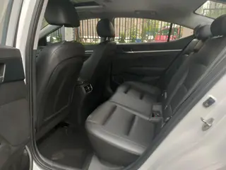 Hyundai Elantra Lingdong 2020 1.5L CVT Ji Hyun De élite interior foto 8 Hyundai Elantra Lingdong 2020 1.5L CVT Ji Hyun De élite interior foto 8