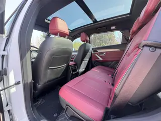 Jetour X70 PLUS 2025 Edición campeona 1.5T DCT Campeón MAX 5 Asiento exterior foto 5 Jetour X70 PLUS 2025 Edición campeona 1.5T DCT Campeón MAX 5 Asiento exterior foto 5