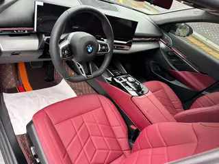 BMW 5 Series 2025 530Li Leading Type M Sports suit exterior photo 6 BMW 5 Series 2025 530Li Leading Type M Sports suit exterior photo 6