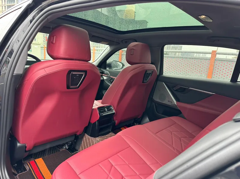 BMW 5 Series 2025 530Li Leading Type M Sports suit exterior photo 8 BMW 5 Series 2025 530Li Leading Type M Sports suit exterior photo 8