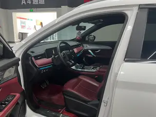 Jetour X70 PLUS 2023 1.5T DCT Brave person PLUS 5 seat exterior photo 2 Jetour X70 PLUS 2023 1.5T DCT Brave person PLUS 5 seat exterior photo 2