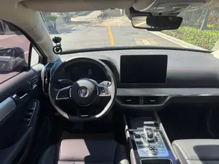 BYD Tang DM 2018 DM 2.0T Полный полный привод Zhilian Chuangxiang 7 Кресло Страна В. интерьер фото 11 BYD Tang DM 2018 DM 2.0T Полный полный привод Zhilian Chuangxiang 7 Кресло Страна В. интерьер фото 11