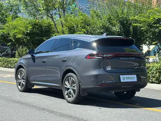 BYD Tang DM 2018 DM 2.0T Полный полный привод Zhilian Chuangxiang 7 Кресло Страна В. интерьер фото 20 BYD Tang DM 2018 DM 2.0T Полный полный привод Zhilian Chuangxiang 7 Кресло Страна В. интерьер фото 20