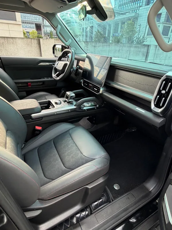 Jetour T2 2023 1.5TD Two-wheel drive Discover PRO interior photo 11 Jetour T2 2023 1.5TD Two-wheel drive Discover PRO interior photo 11