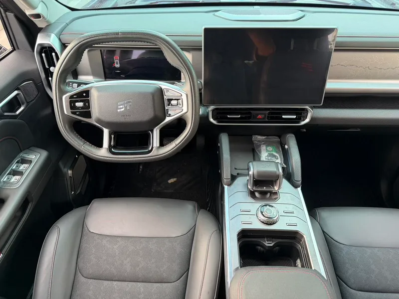 Jetour T2 2023 1.5TD Two-wheel drive Discover PRO interior photo 12 Jetour T2 2023 1.5TD Two-wheel drive Discover PRO interior photo 12