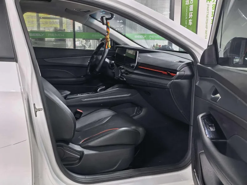 Geely Binrui 2022 Binrui COOL 1.5T DCT Versión Fengchi interior foto 12 Geely Binrui 2022 Binrui COOL 1.5T DCT Versión Fengchi interior foto 12