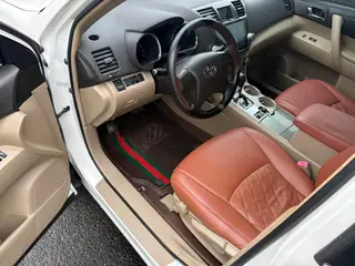 Toyota Highlander 2013 2.7L Dos tracciones 5 Edición Zijing interior foto 10 Toyota Highlander 2013 2.7L Dos tracciones 5 Edición Zijing interior foto 10
