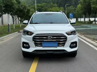Hyundai ix35 2019 2.0L Automatique à deux roues motrices Version de plaisir État VI extérieur photo 2