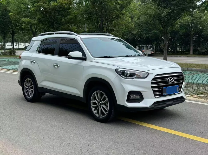Hyundai ix35 2019 2.0L Automatique à deux roues motrices Version de plaisir État VI extérieur photo 3