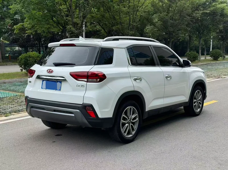 Hyundai ix35 2019 2.0L Automatique à deux roues motrices Version de plaisir État VI extérieur photo 4
