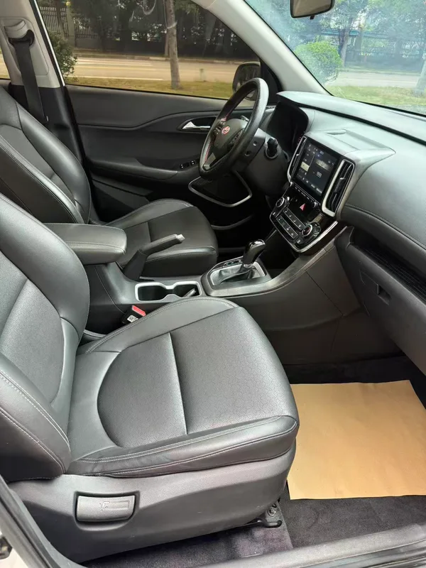 Hyundai ix35 2019 2.0L Automatique à deux roues motrices Version de plaisir État VI intérieur photo 15