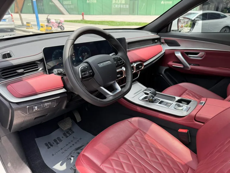 Jetour X70 PLUS 2024 Champion Edition 1.5T DCT Champion PRO 7 seat interior photo 13 Jetour X70 PLUS 2024 Champion Edition 1.5T DCT Champion PRO 7 seat interior photo 13