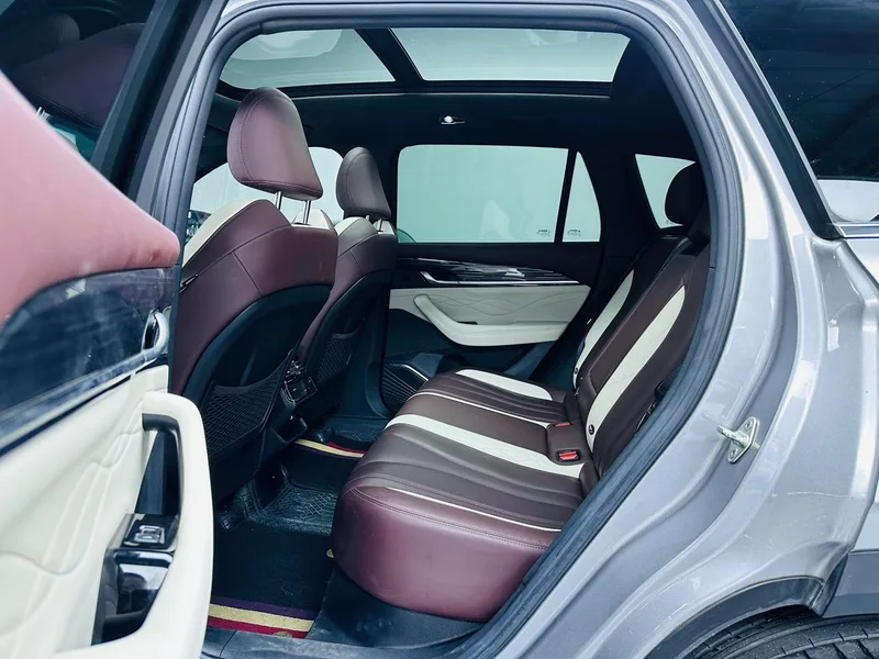 Geely Monjaro 2021 2.0TD DCT EVO Two-wheel-drive Zhizun type interior photo 9 Geely Monjaro 2021 2.0TD DCT EVO Two-wheel-drive Zhizun type interior photo 9