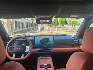 Fangchengbao Equation Leopard Titanium 7 2025 200KM Dos tracciones Max Edición interior foto 13 Fangchengbao Equation Leopard Titanium 7 2025 200KM Dos tracciones Max Edición interior foto 13