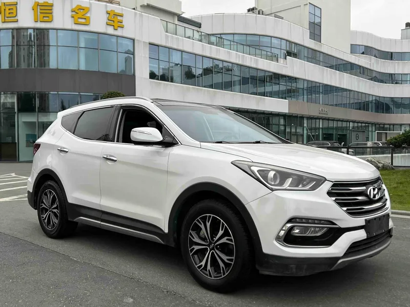 Hyundai Santa Fe 2017 2.4L Intelligent automatique à deux roues motrices 5 Siège extérieur photo 3 Hyundai Santa Fe 2017 2.4L Intelligent automatique à deux roues motrices 5 Siège extérieur photo 3