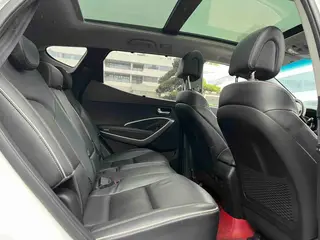 Hyundai Santa Fe 2017 2.4L Intelligent automatique à deux roues motrices 5 Siège extérieur photo 8 Hyundai Santa Fe 2017 2.4L Intelligent automatique à deux roues motrices 5 Siège extérieur photo 8
