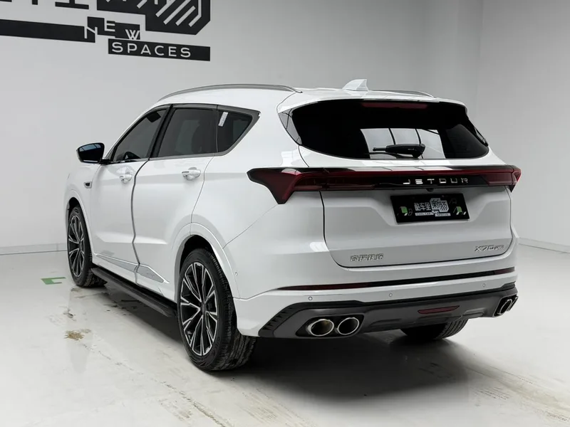 Jetour X70 PLUS 2021 Zhuge 1.6T DCT Wuhou 5 Asiento exterior foto 6 Jetour X70 PLUS 2021 Zhuge 1.6T DCT Wuhou 5 Asiento exterior foto 6