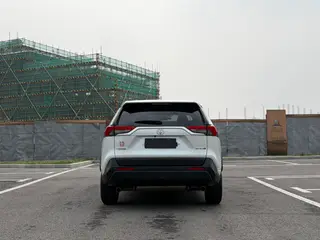 Toyota RAV4 2023 2.0L CVT Two-wheel drive urban version exterior photo 6 Toyota RAV4 2023 2.0L CVT Two-wheel drive urban version exterior photo 6