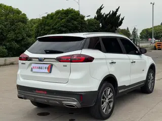 Geely Boyue 2020 1.8TD DCT Два привода 4G Связанная версия интерьер фото 10 Geely Boyue 2020 1.8TD DCT Два привода 4G Связанная версия интерьер фото 10